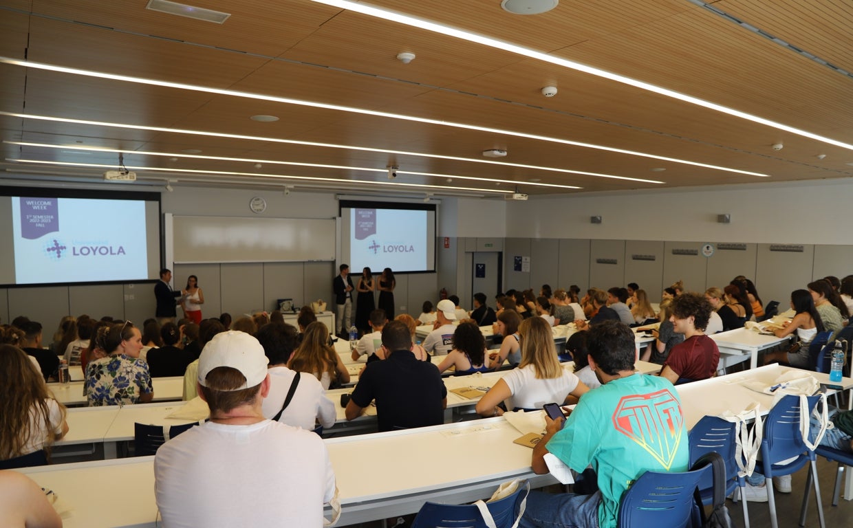 Recepción a los alumnos extranjeros de la Universidad Loyola