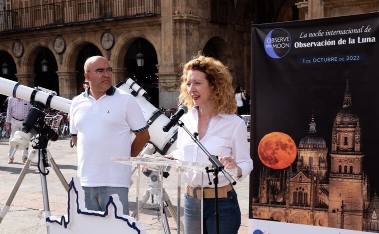 La Plaza Mayor de Salamanca acogerá el 1 de octubre una actividad de observación lunar adaptada a personas con discapacidad