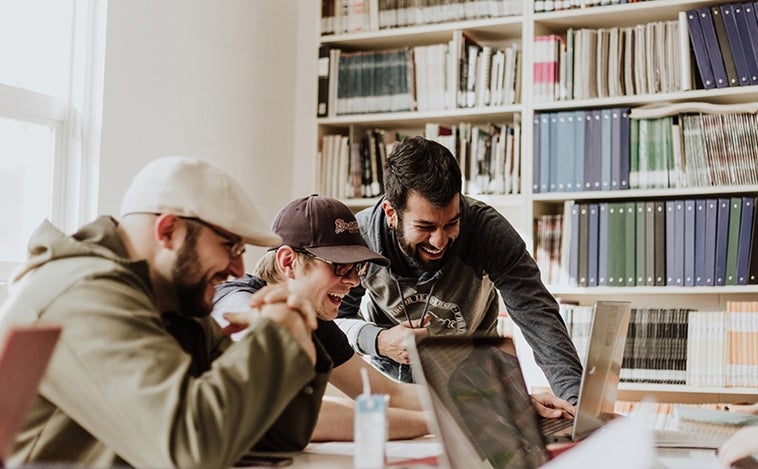 Nuevos cursos gratis de idiomas para jóvenes en Valencia: cómo y cuándo inscribirse