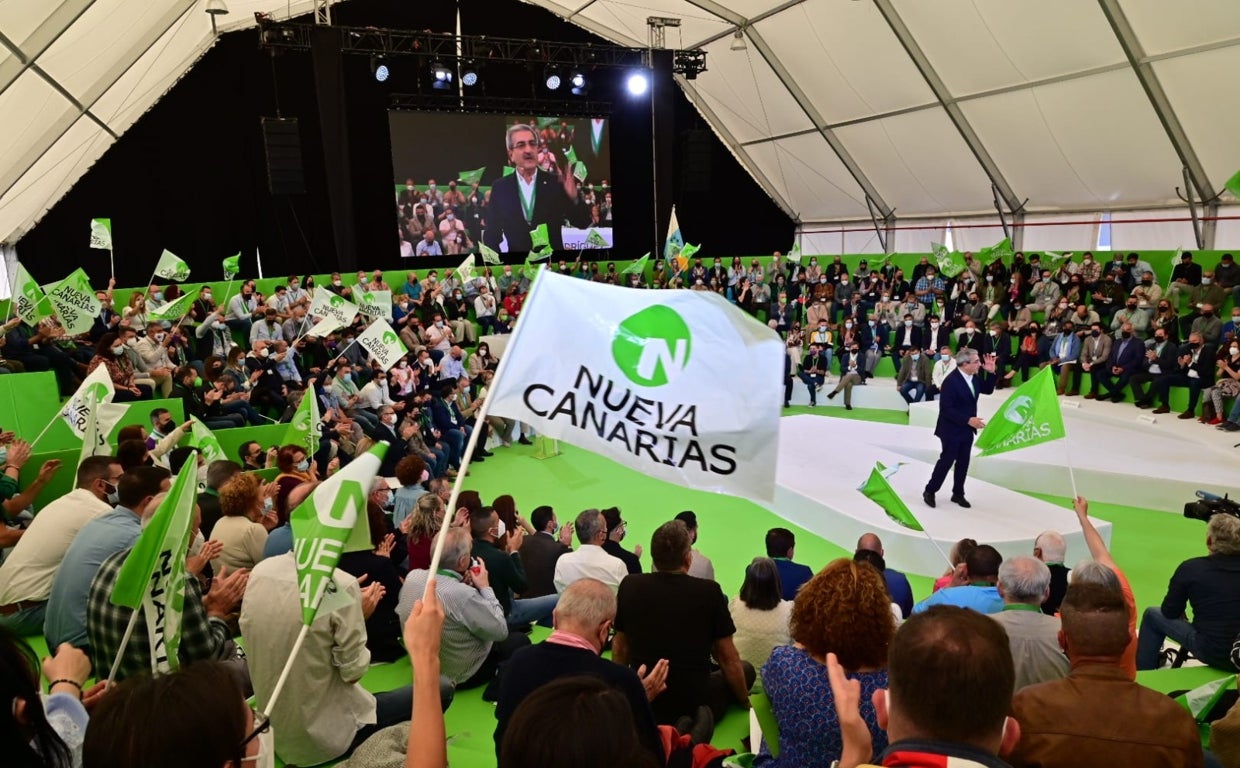 Reunión de Nueva Canarias en campaña electoral