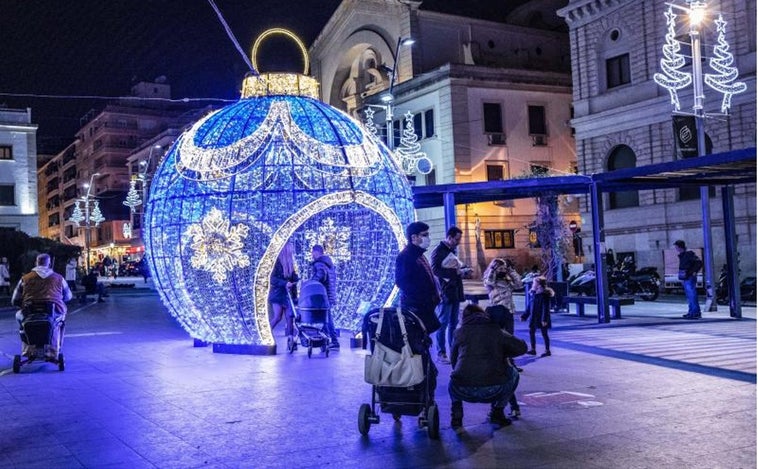 Barcala se revuelve contra Ximo Puig y afirma que no apagará el 20% de las luces navideñas en Alicante