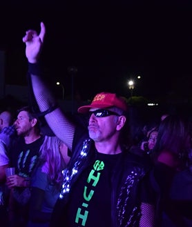 Imagen secundaria 2 - Momentos de la fiesta, a la que acudieron unas 3.000 personas