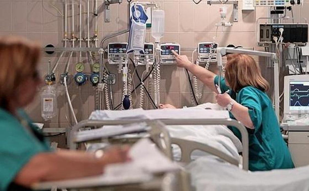 Entre las vacantes figura una de enfermero/a para trabajar en la provincia de Córdoba