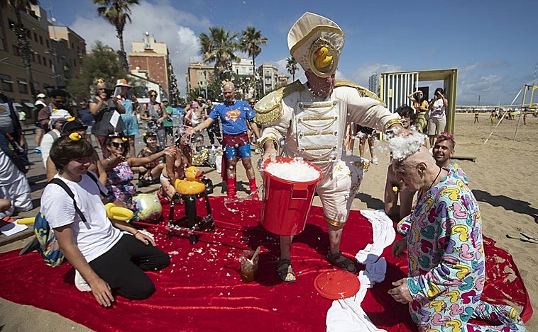 El payaso Jango Edwards anuncia que sufre un cáncer terminal y lega a Barcelona el Festival of Fools