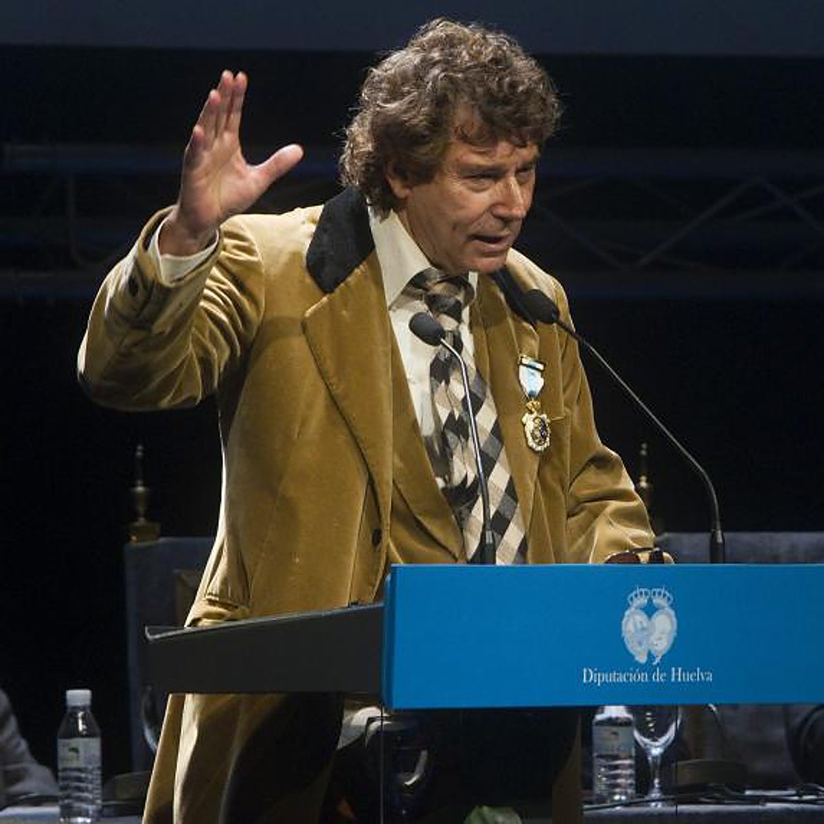 Jesús Quintero ingresa en una residencia de Ubrique por complicaciones de salud