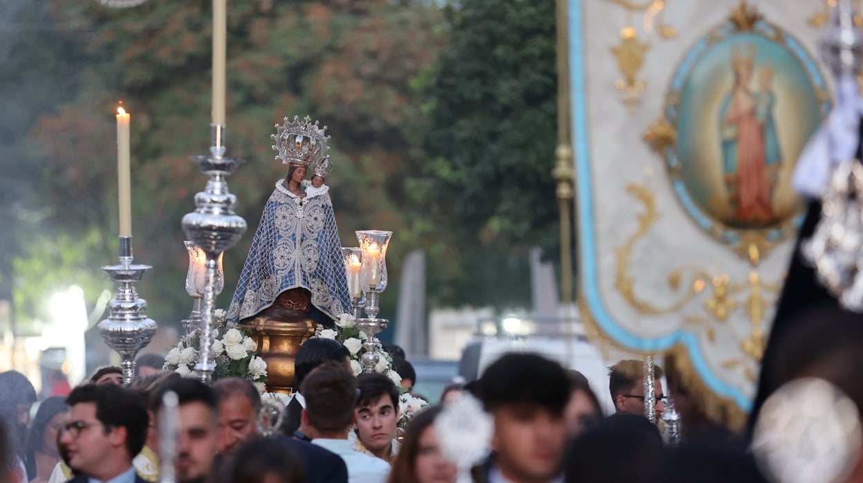 La procesión de la Fuensanta en Córdoba, en imágenes