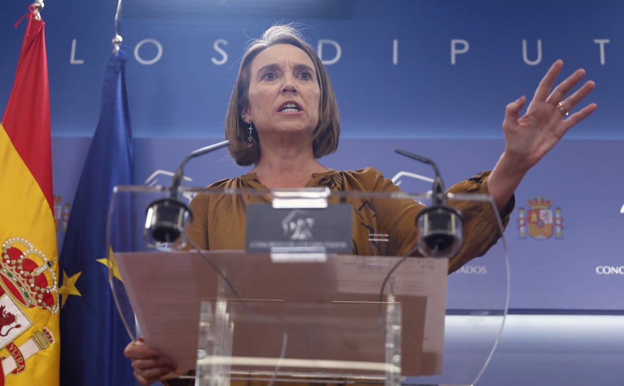 La portavoz del PP en el Congreso, Cuca Gamarra, en la sala de prensa