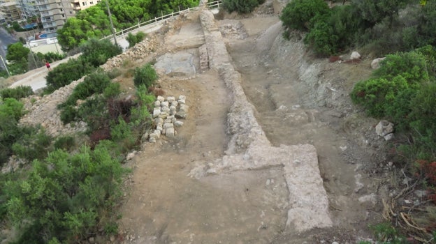 Muralla descubierta este verano