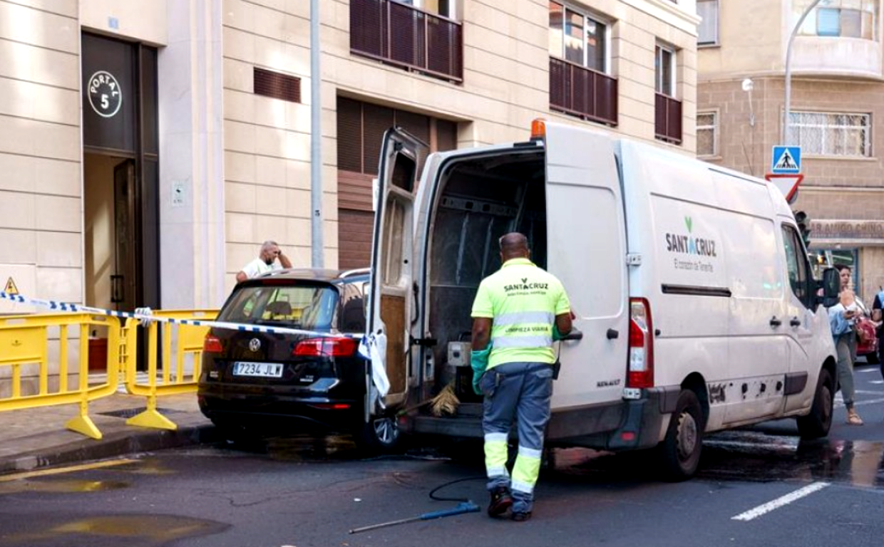 Los servicios de emergencias atienden a Abigail, la última víctima canaria de violencia de género