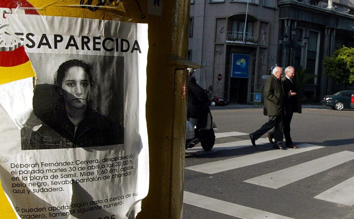 Cartel de búsqueda de la joven desaparecida en 2002