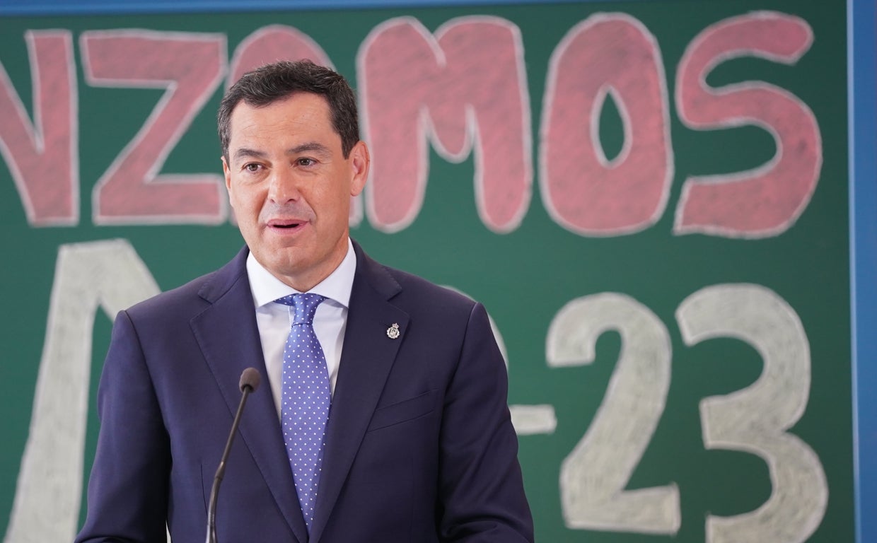 Moreno anuncia un cheque de 100 euros para gastos escolares de familias con rentas bajas