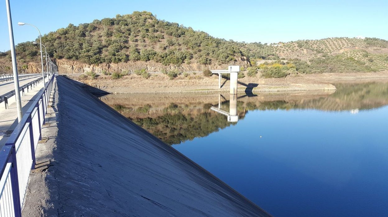 Montoro | El Gobierno ratifica la urgencia de las obras por las fugas en el embalse Martín Gonzalo