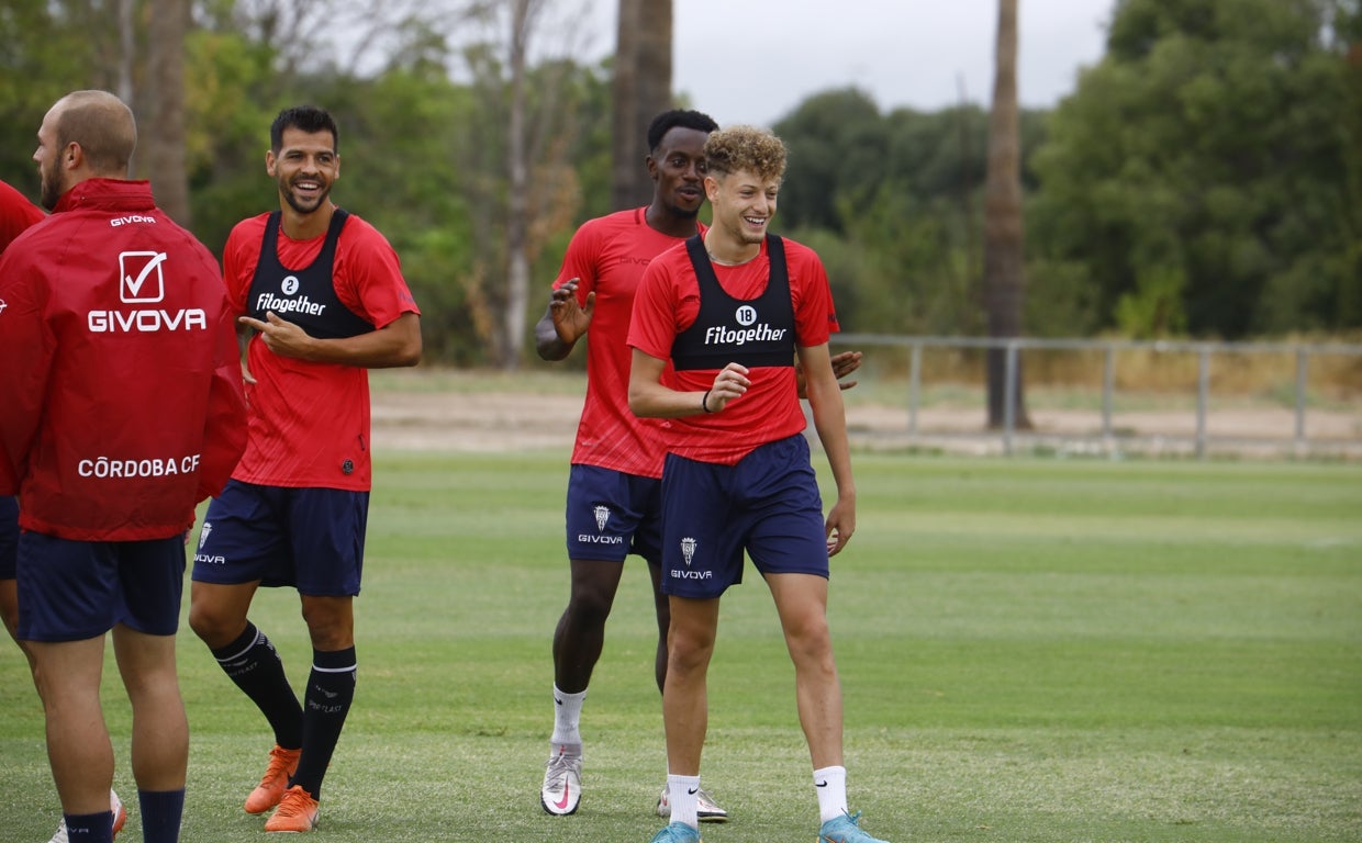 Simo sonríe en un momento del entrenamiento de este miércoles