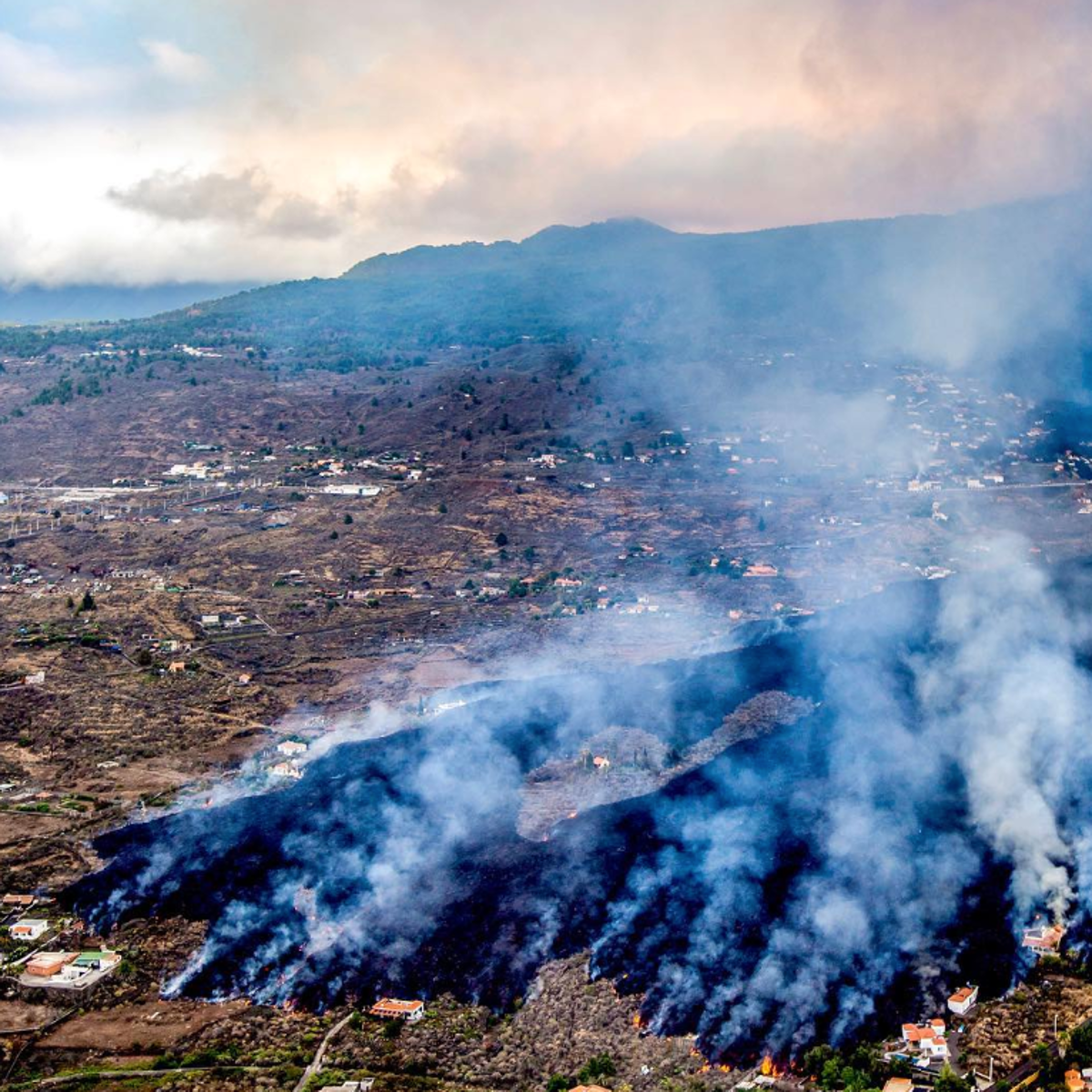 El 'grito' desesperado de los afectados del volcán: «¿Cuándo llegarán las ayudas anunciadas?»