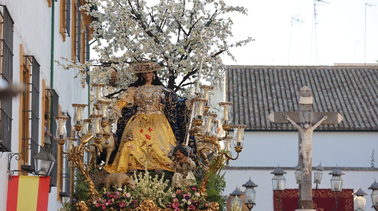 La procesión de la Divina Pastora de Capuchinos, en imágenes