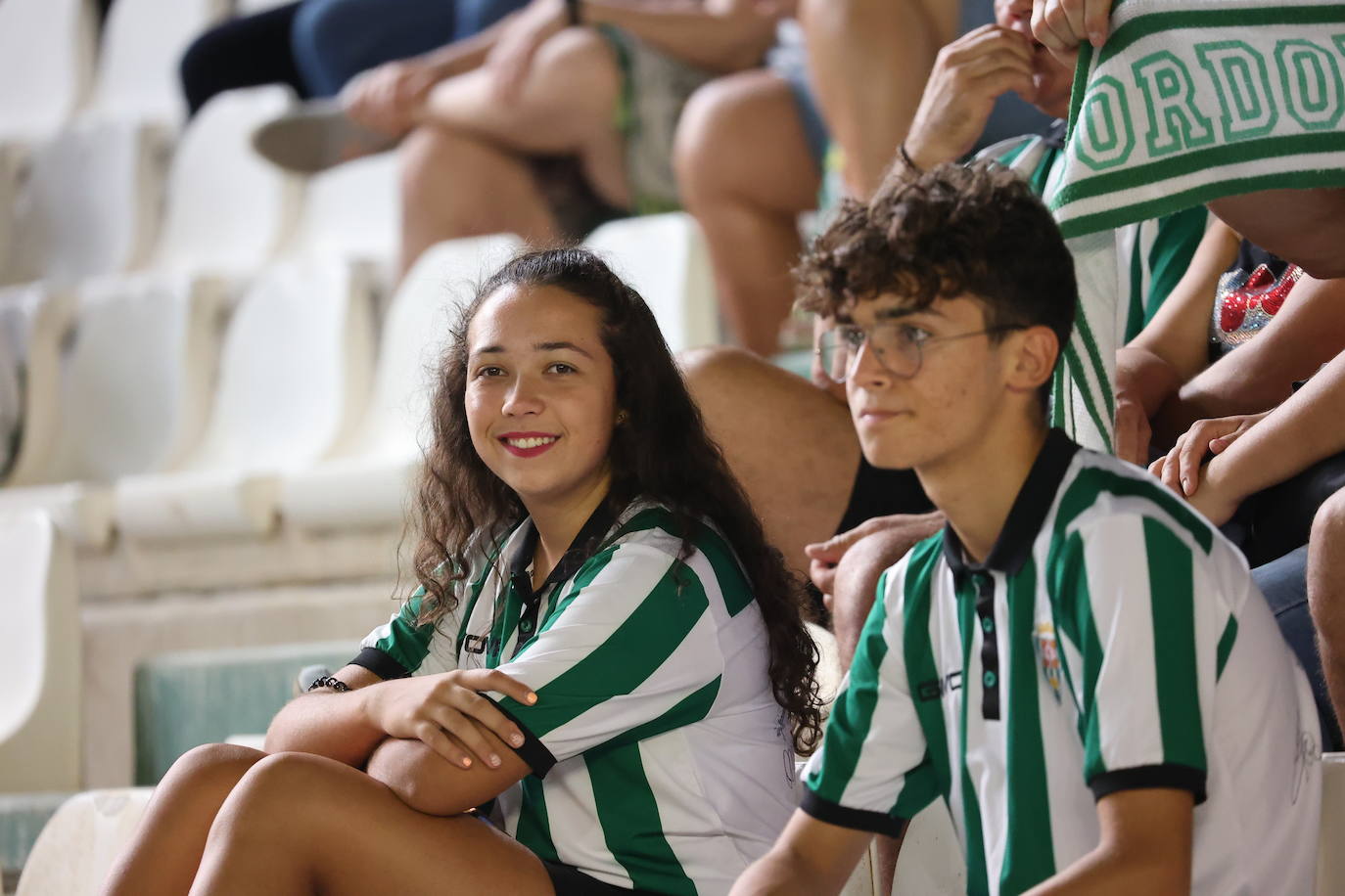 El ambientazo en El Arcángel en el Córdoba CF - Rayo Majadahonda, en imágenes