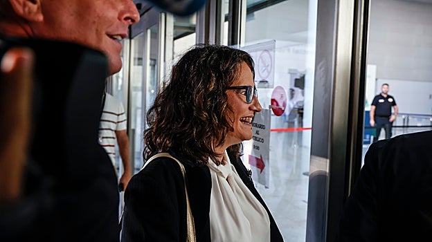 Imagen de la exvicepresidenta Mónica Oltra entrando a la Ciudad de la Justicia de Valencia