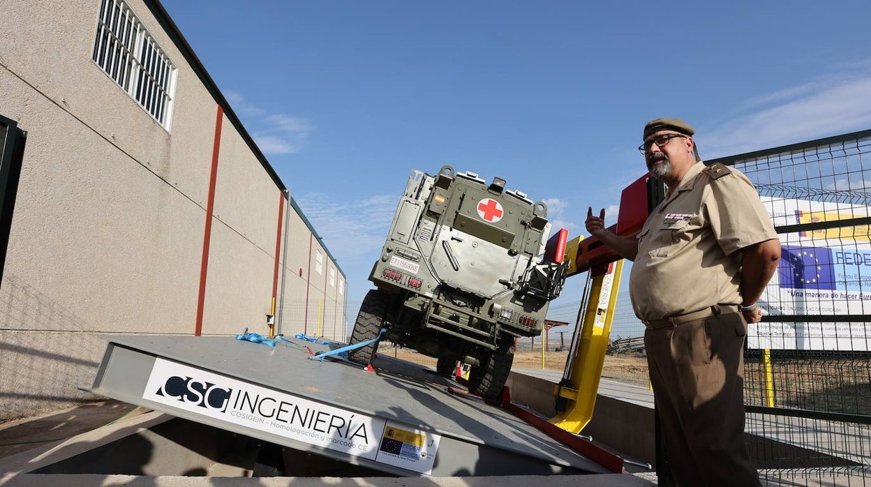 La infraestructura antivuelco de vehículos militares de Córdoba, en imágenes