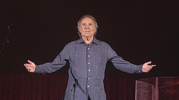 Fin de semana de conciertos: del Crazy World a Fangoria, Raphael y Serrat