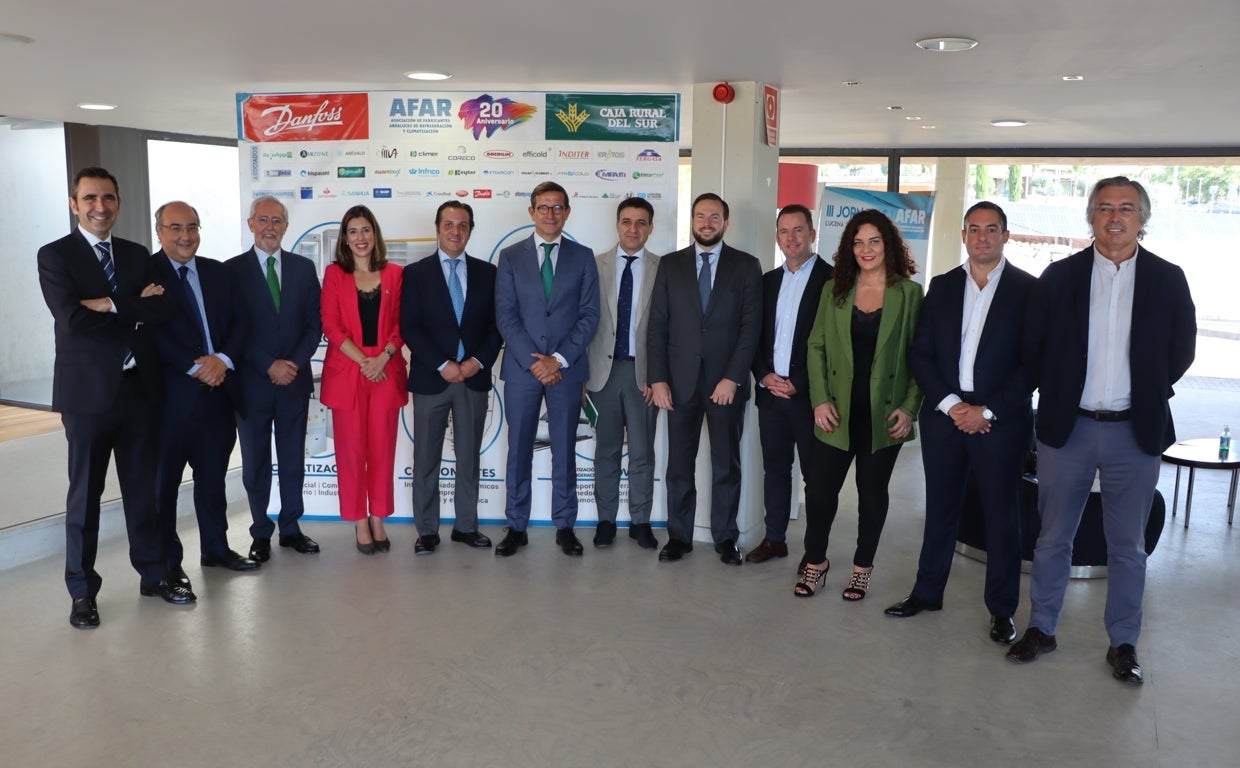 Reunión del consejero de Política Industrial y Energía con la patronal del frío industrial de Lucena