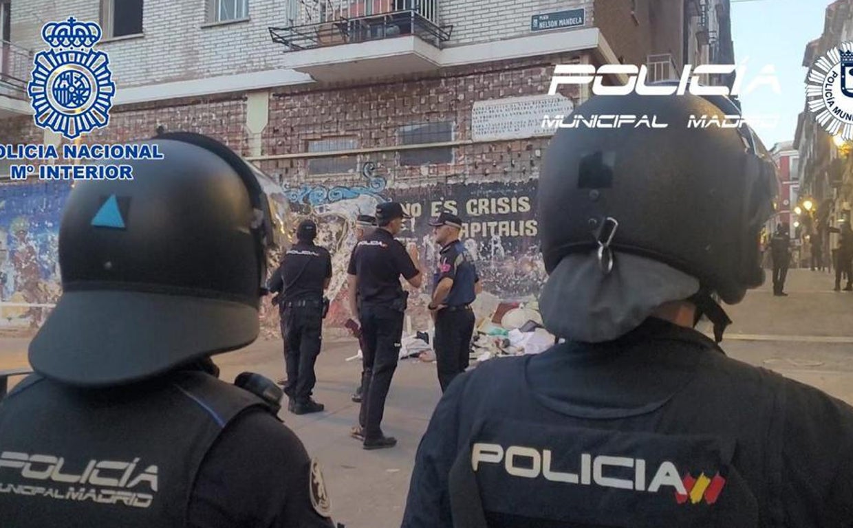 Operativo conjunto de la Policía para proceder al desalojo de La Quimera