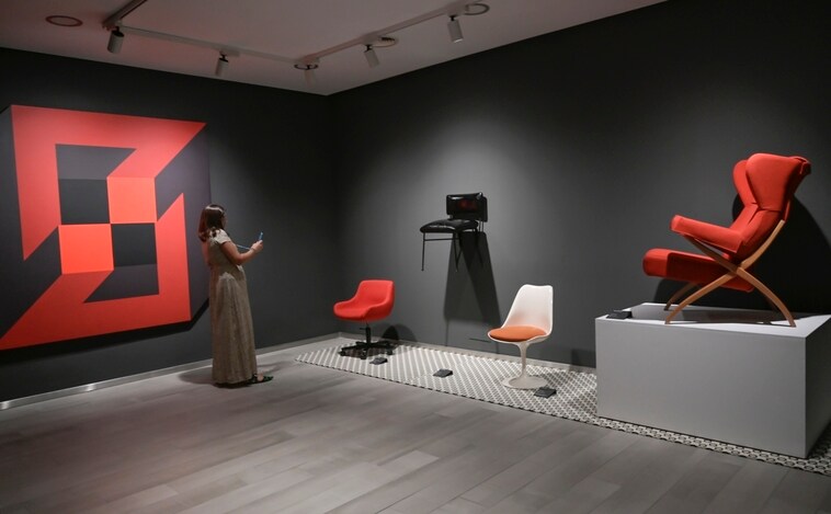 La prehistoria del diseño del mueble toma asiento en Fundación Bancaja con nueve décadas de ingenio valenciano