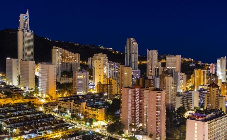 Benidorm anuncia un acuerdo «sostenible» del Imserso para cuatro años que salvará el turismo de invierno