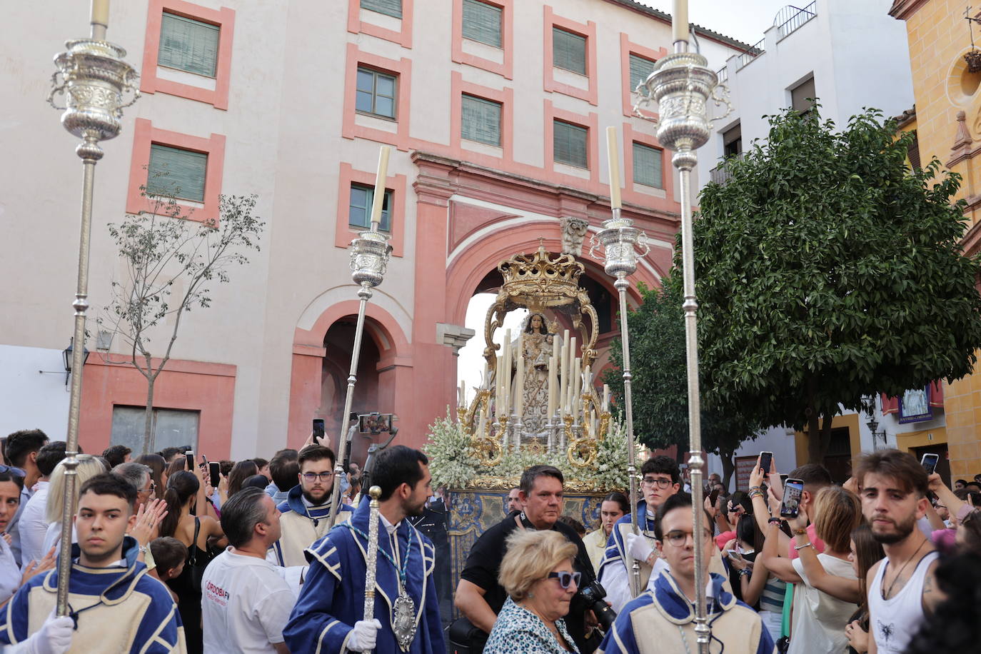 La procesión de la Virgen del Socorro por Córdoba, en imágenes