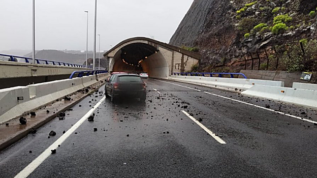 Desprendimientos en Guía