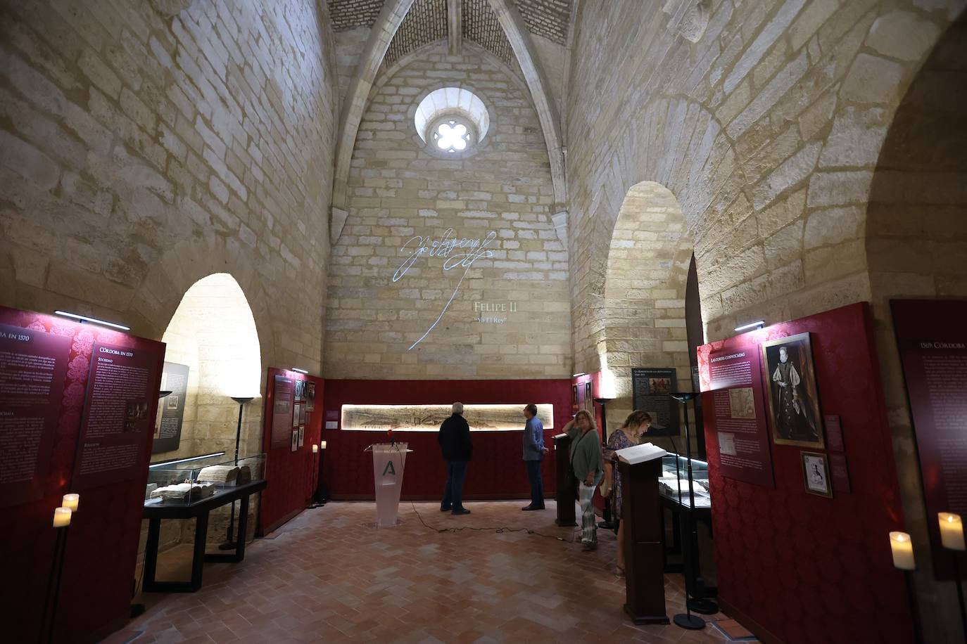 La exposición sobre la visita de Felipe II a Córdoba, en imágenes