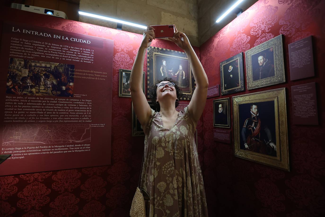La exposición sobre la visita de Felipe II a Córdoba, en imágenes
