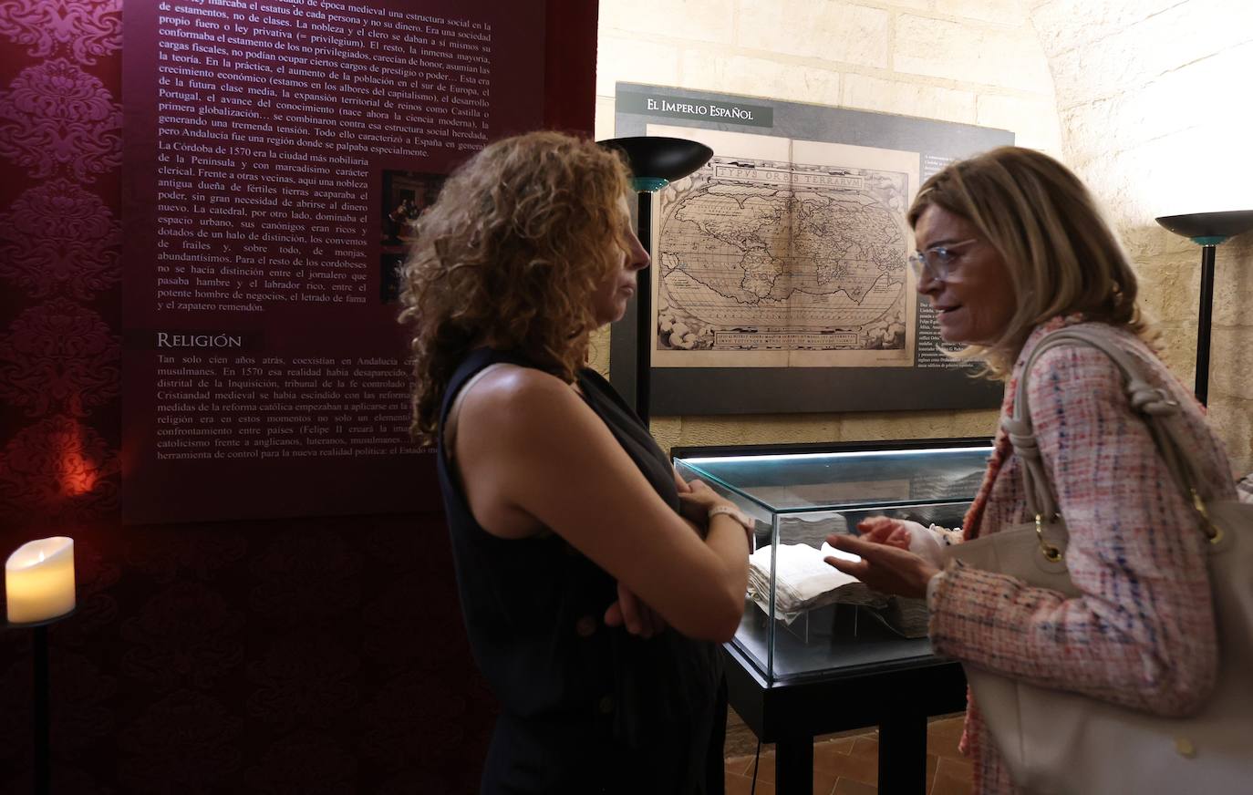 La exposición sobre la visita de Felipe II a Córdoba, en imágenes