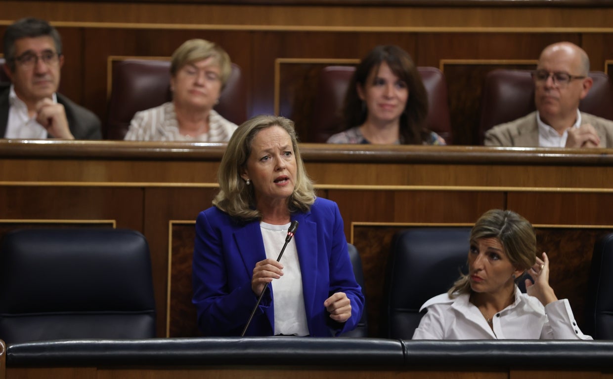 Nadia Calviño preside la sesión de control ante la ausencia de Sánchez.