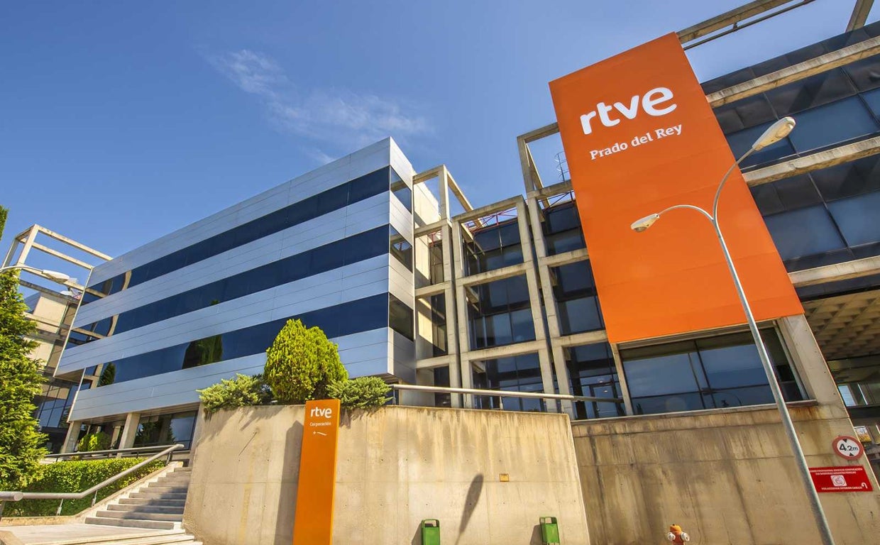 El informe que aboga por purgar tertulianos en RTVE lleva el sello de CC.OO. y Podemos