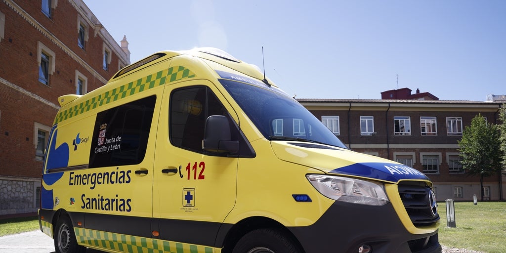 Una Pareja Muere Al Salirse De La V a Su Turismo Y Chocar Con Un Cami n 