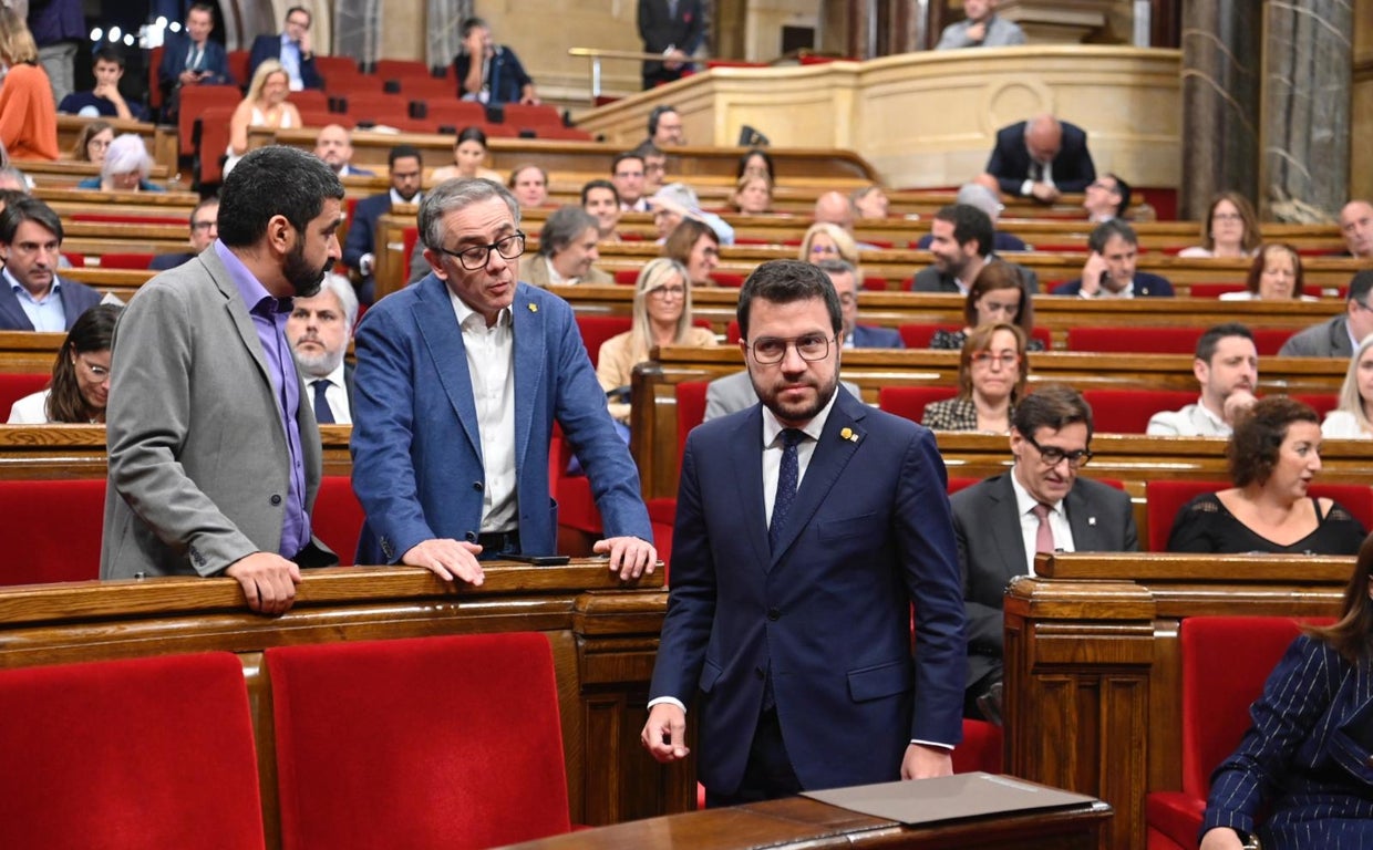 Pere Aragonès, a su llegada al plenario del Parlament