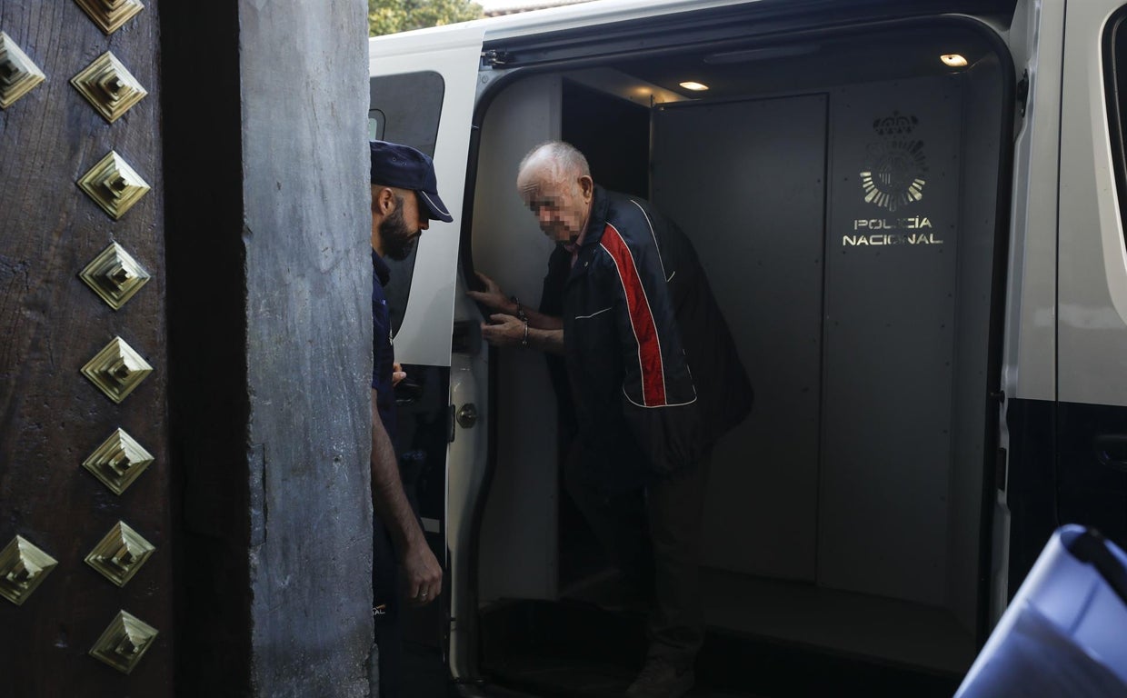 Imagen del anciano en el juicio