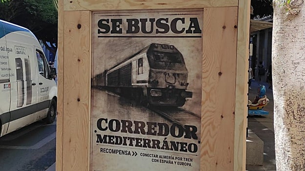 Uno de los carteles reivindicativos del movimiento 'Quiero Corredor' en Almería.