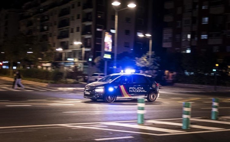 Ebrio y armado con un revólver: se cuela en el Metro de Valencia y atemoriza a los pasajeros