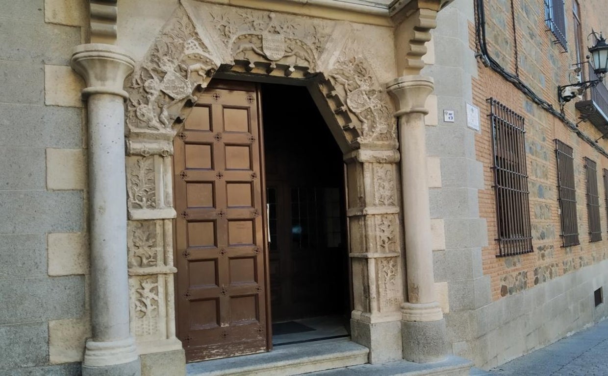 Entrada a la Audiencia Provincial de Toledo