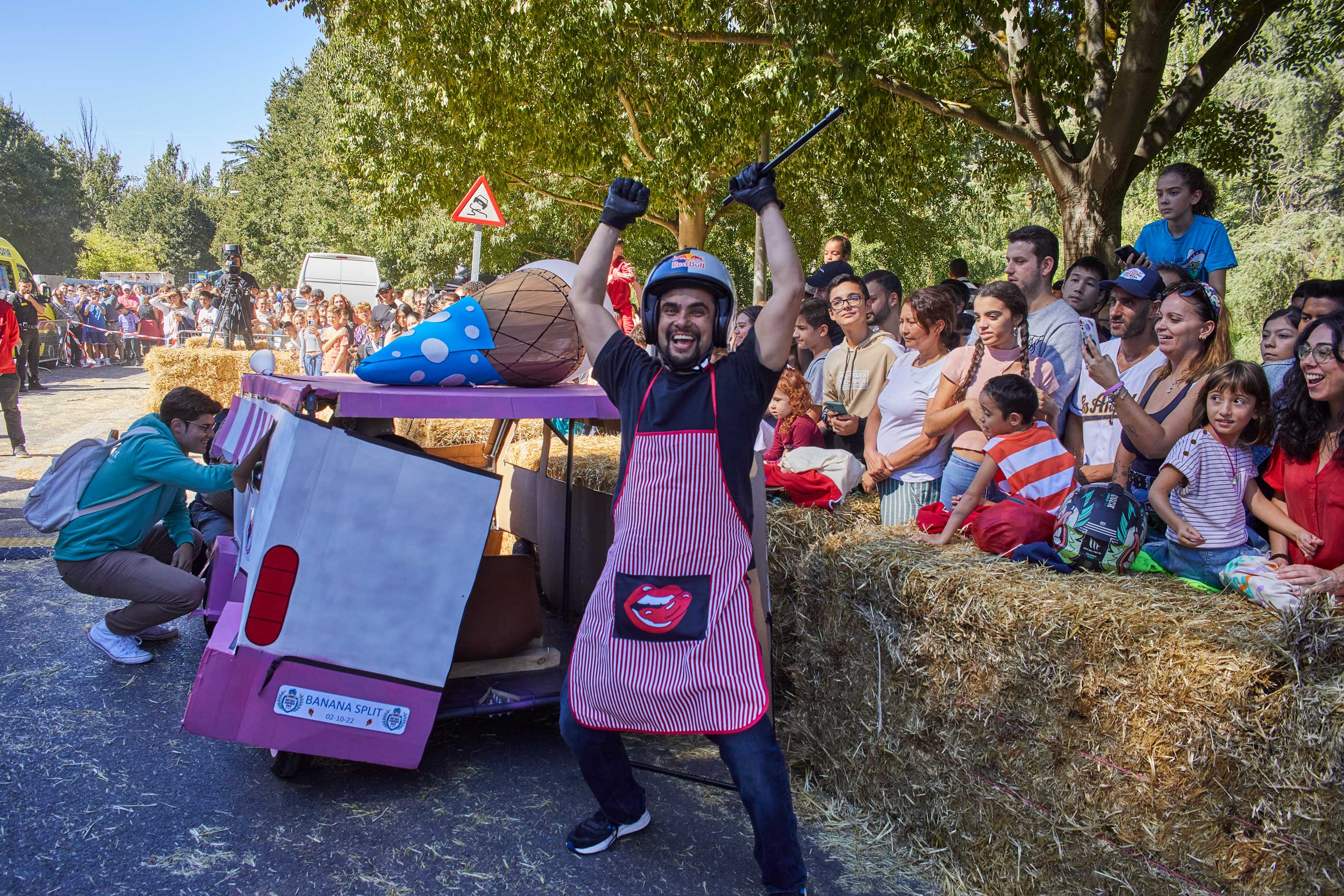 Un participante celebra llegar  hasta el final
