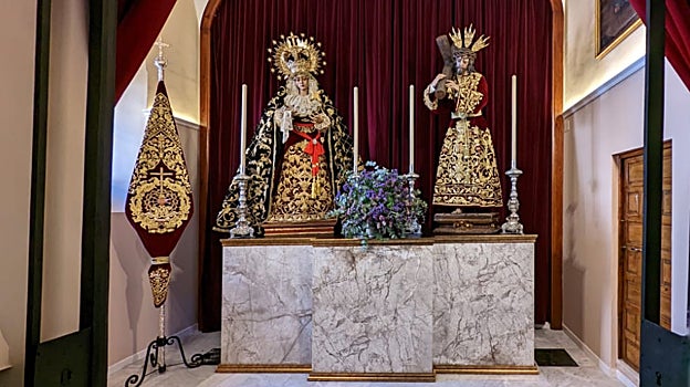 La Virgen y el Señor, ya en su capilla, recién reformada