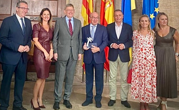 El hotelero Toni Mayor recibe la mayor distinción a una trayectoria en el turismo en la Comunidad Valenciana