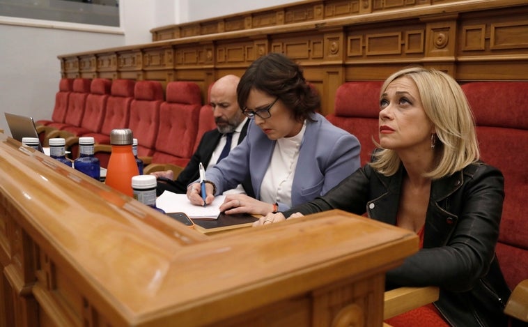 Carmen Picazo, a Page: «Nadie le compra ya su chatarra electoral»