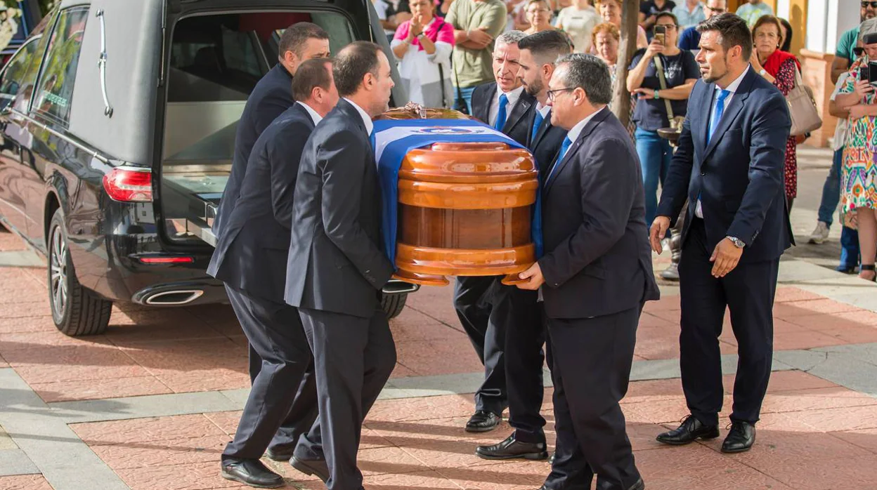 Funeral de Jesús Quintero en su tierra natal