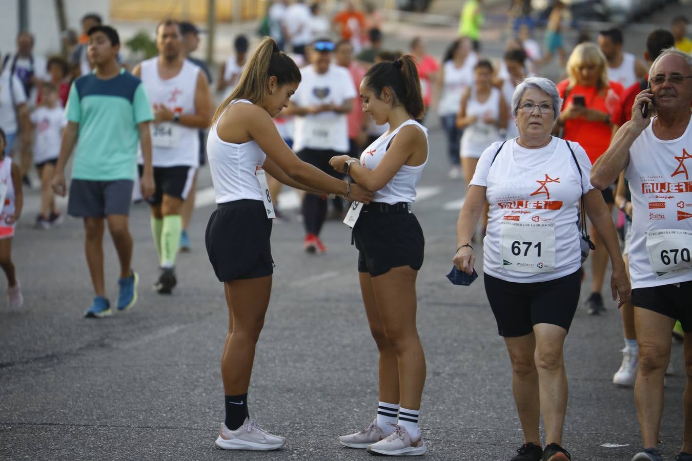 Las mejores imágenes de la XVII Carrera de la Mujer de Córdoba