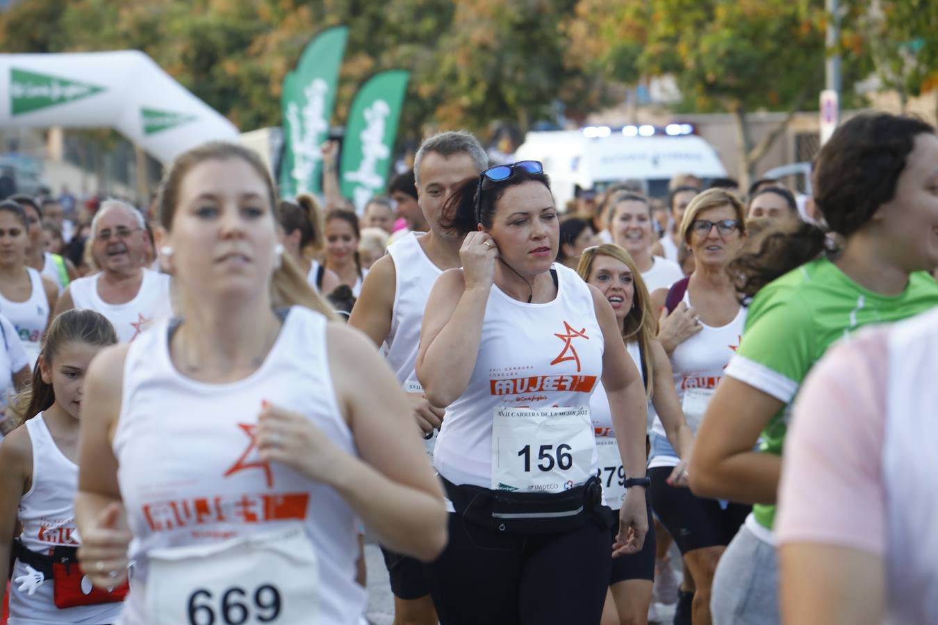 Las mejores imágenes de la XVII Carrera de la Mujer de Córdoba