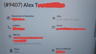 Imagen principal - Militante del 1 de abril