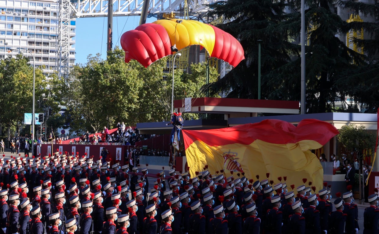 Un momento del desfile del 12-O de 2021