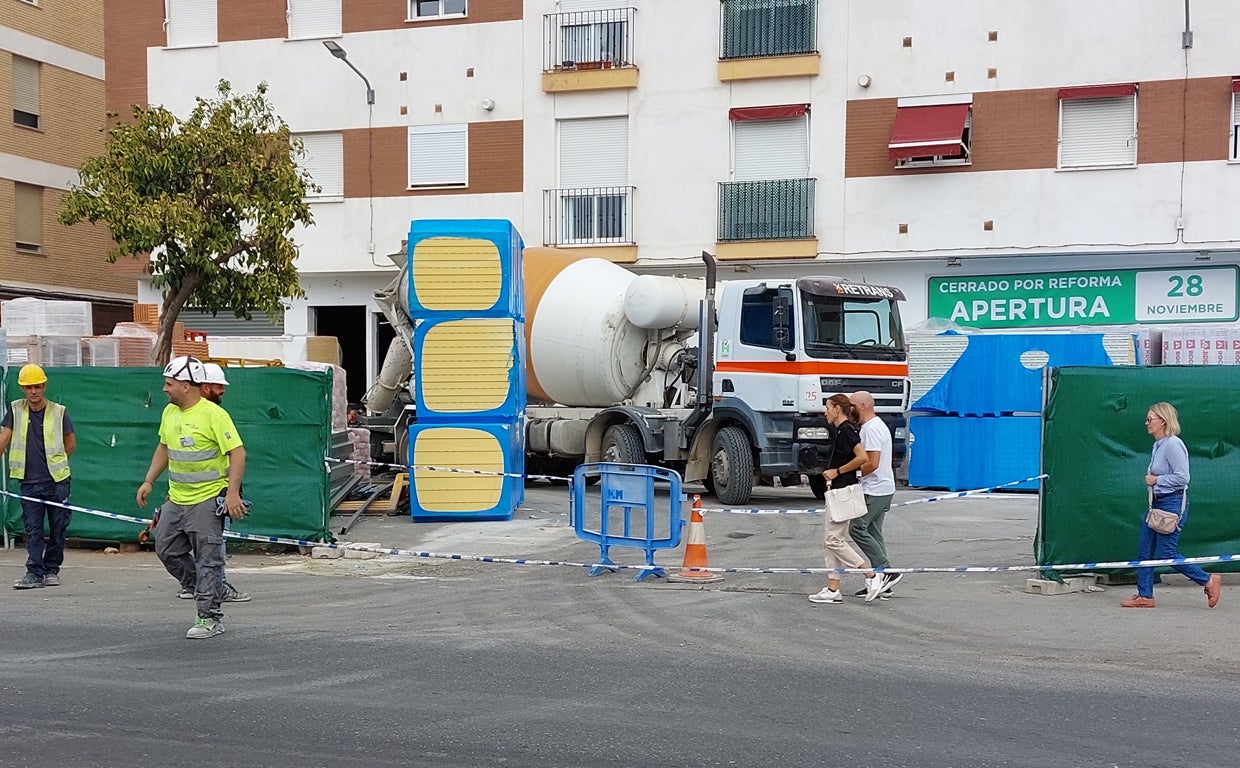 Imagen del supermercado de Mercadona en la Ronda del Marrubial, en obras
